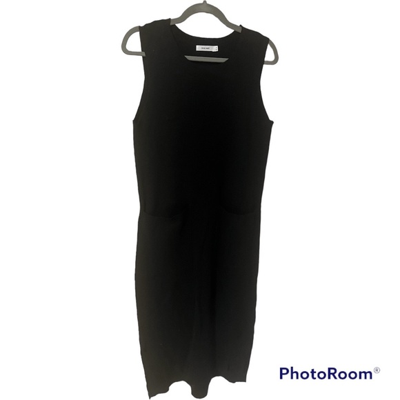 Mod Ref Dresses & Skirts - A classic black dress by Mod Ref in size small